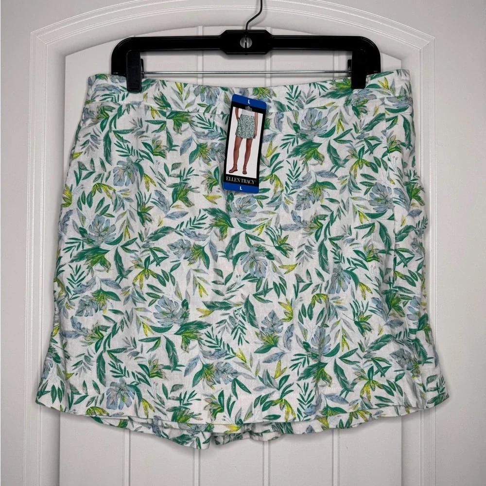 Ellen Tracy Tropical Skort